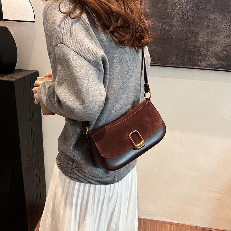 Versatile Women's Crossbody Underarm Bag - 2024 Autumn/Winter Trend, Fashionable One-Shoulder Small Square Design
