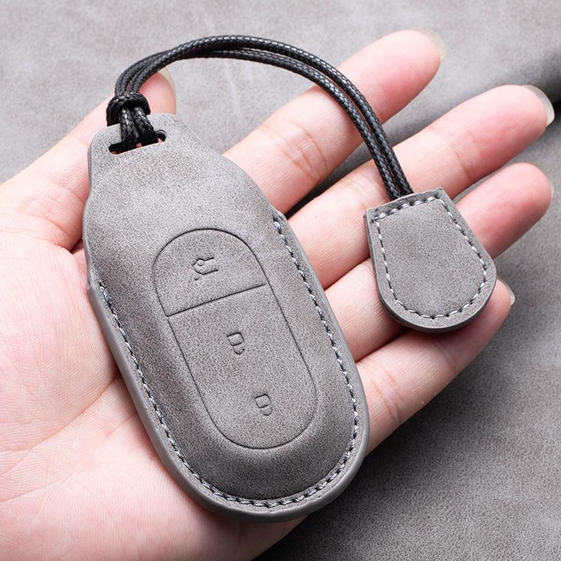 Leather Car Key Case Cover for Leapmotor T03 S01 C11 for 2025 Leapmotor C01 T03 S01 C11 Leap Motor Holder Key Fob Keychain