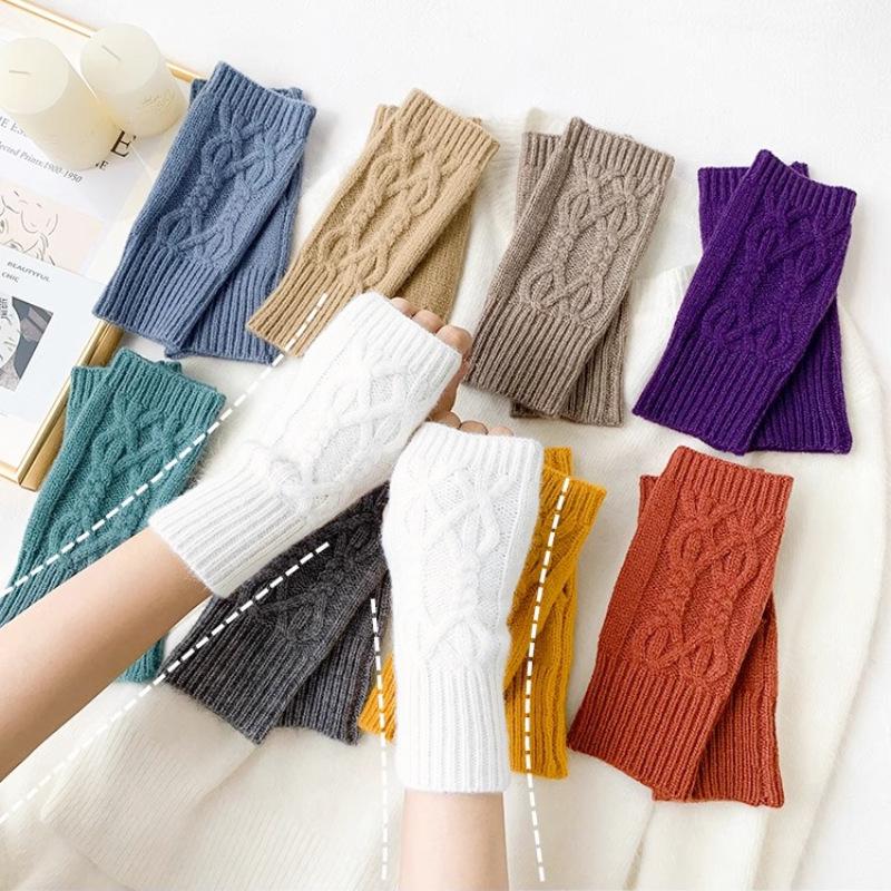 Wool Fingerless Knit Gloves for Women – Warm, Stylish, Cable Knit, Wrist Protection