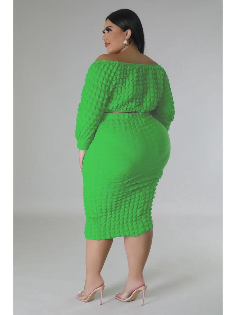 Коллекция осень 2023: Женский костюм-двойка с одним плечом большого размера с однотонным узором