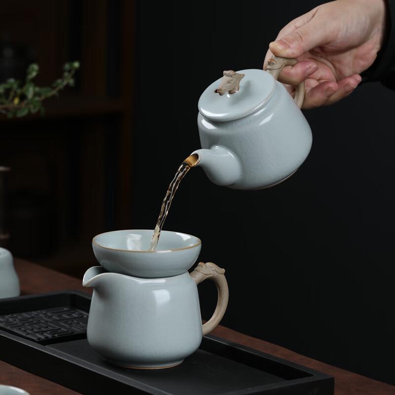 Ruyao Ceramic Dragon Horse Spirit Kung Fu Tea Set