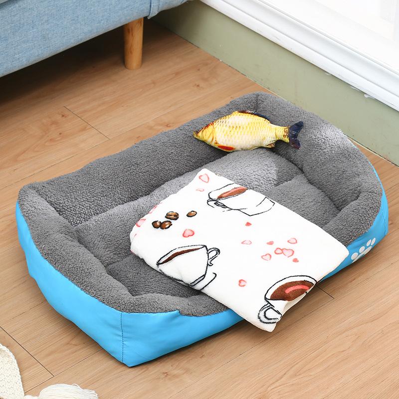Doghouse All Seasons Universal Non-slip Square Candy Colored Footprints Dog Mat Fashionable Plush Winter Warm Pet Cat and Dog Kennel