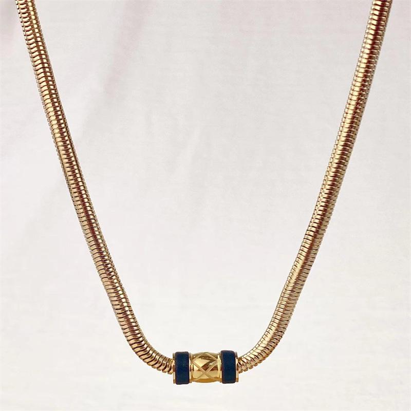 Европейско-американское массивное колье из змеиной кости: Маленькая талия, хип-хоп стиль, ювелирные изделия из нержавеющей стали для женщин