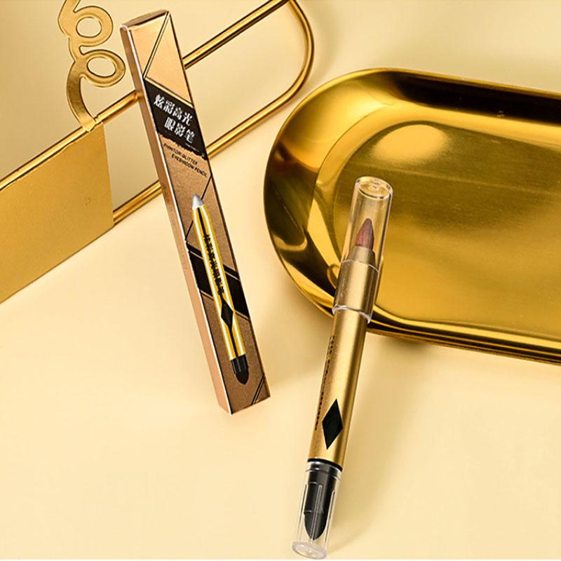 Осветите и подчеркните свои глаза с помощью двусторонней ручки для теней для выделения и контуринга.