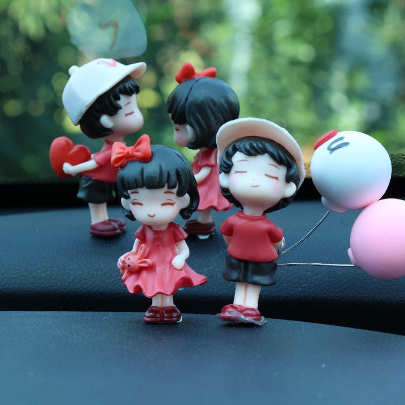 Мультфильм Пара Украшения Автомобиль Центральная Консоль Приборная Панель Аниме Белая Шляпа Красная Одежда Пара Поцелуй Лоб Украшения DIY Орнамент