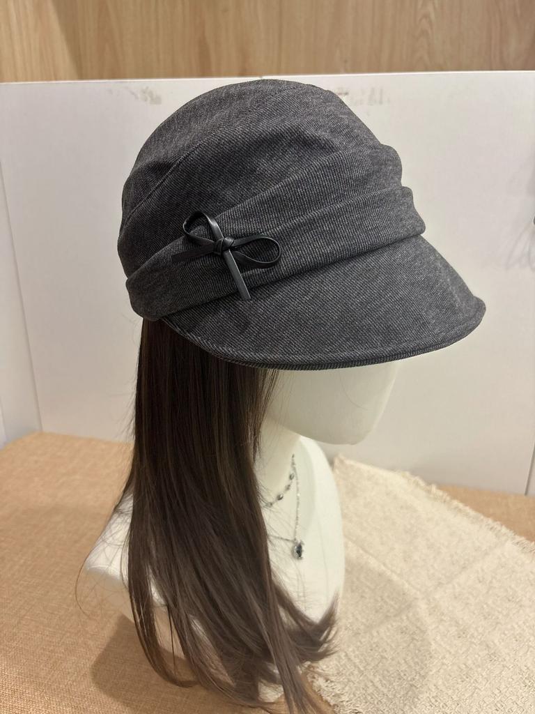 Vintage button bow pleated equestrian hat women's high-end sense fashion flat-top visor show face small beret