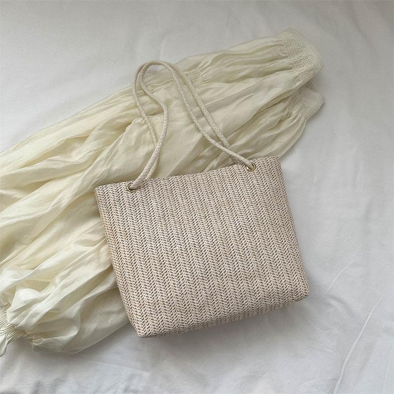 Women Large Capacity Woven Shoulder Tote Bag Fashion Versatile Daily Handbag
