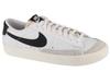 W Blazer Low 77, Womens White Plimsolls