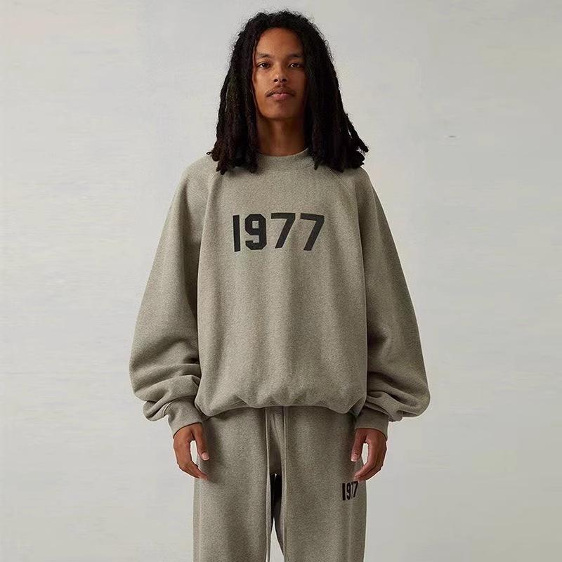 Trendy Unisex Oversized Hoodie - 1977 Autumn/Winter Collection