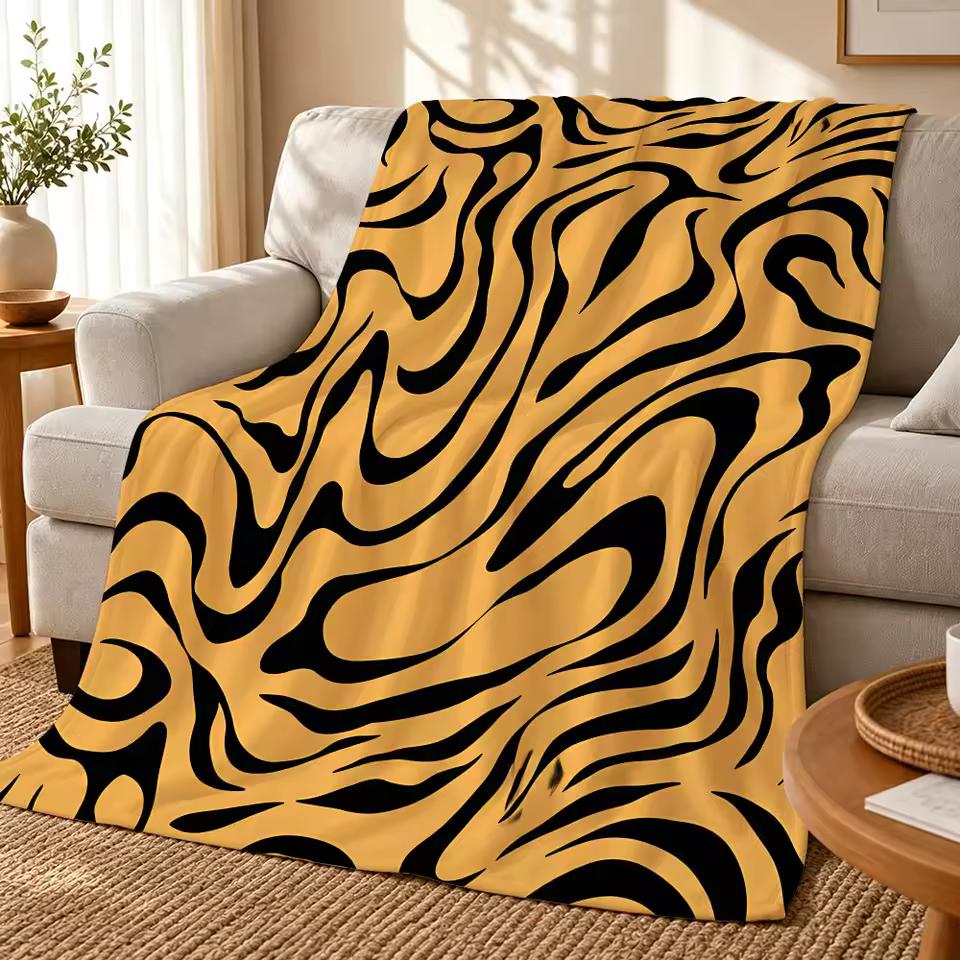 RetroAbstractTigerStripe Throw 240g flannel blanket, suitable for sofas, beds, offices, exquisite gift blankets