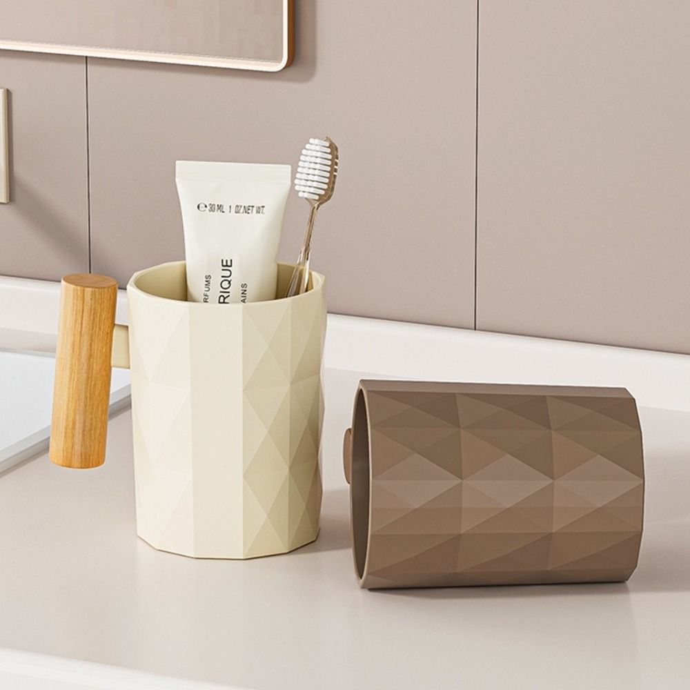 Simple Wooden Handle Bathroom Mouthwash Cup Nordic Style Reusable Toothbrush Holder Plastic Gift Toothpaste Storage Cup Toilet