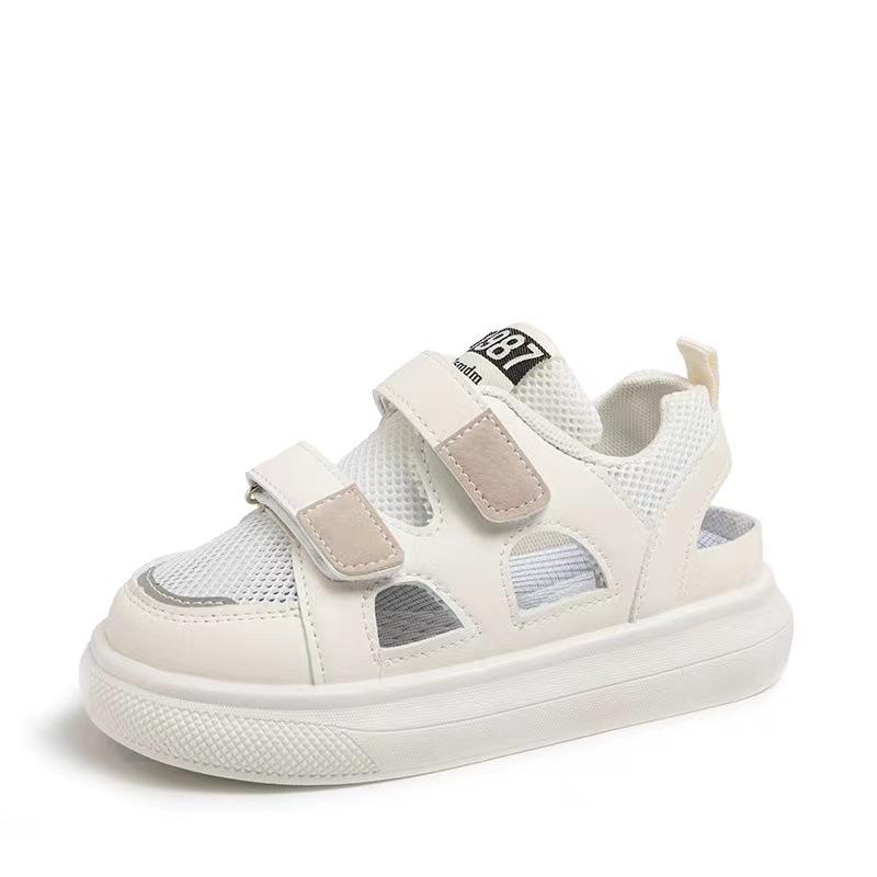 Летние новые полые кроссовки для мальчиков и девочек, дышащие летние детские туфли с закрытым носком и одной сеткой