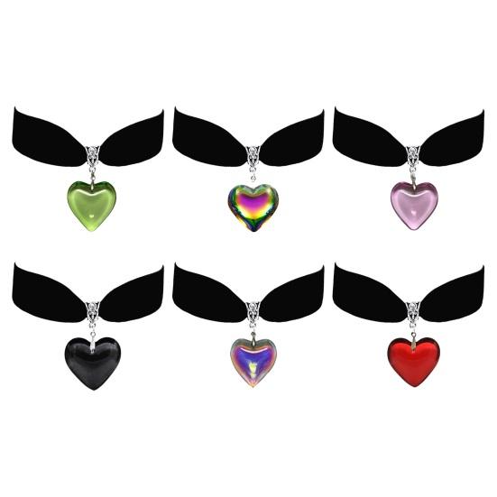 Готическое ожерелье-чокер в форме сердца, черное бархатное колье, регулируемая длина, гальванизированный символ любви, винтажное рождественское украшение на шею, подарок для женщин