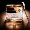 Dior Prestige Le Concentré Yeux, Уход за кожей вокруг глаз, Видимо устраняет 4 признака старения в области глаз, Аппликатор в комплекте