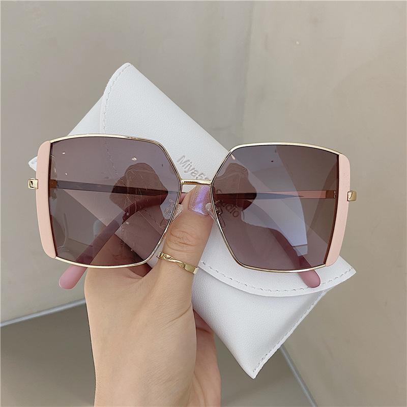 New Fashion Lady Oversize Square Sunglasses Women Glasses Luxurious Sun Glasses Female UV400