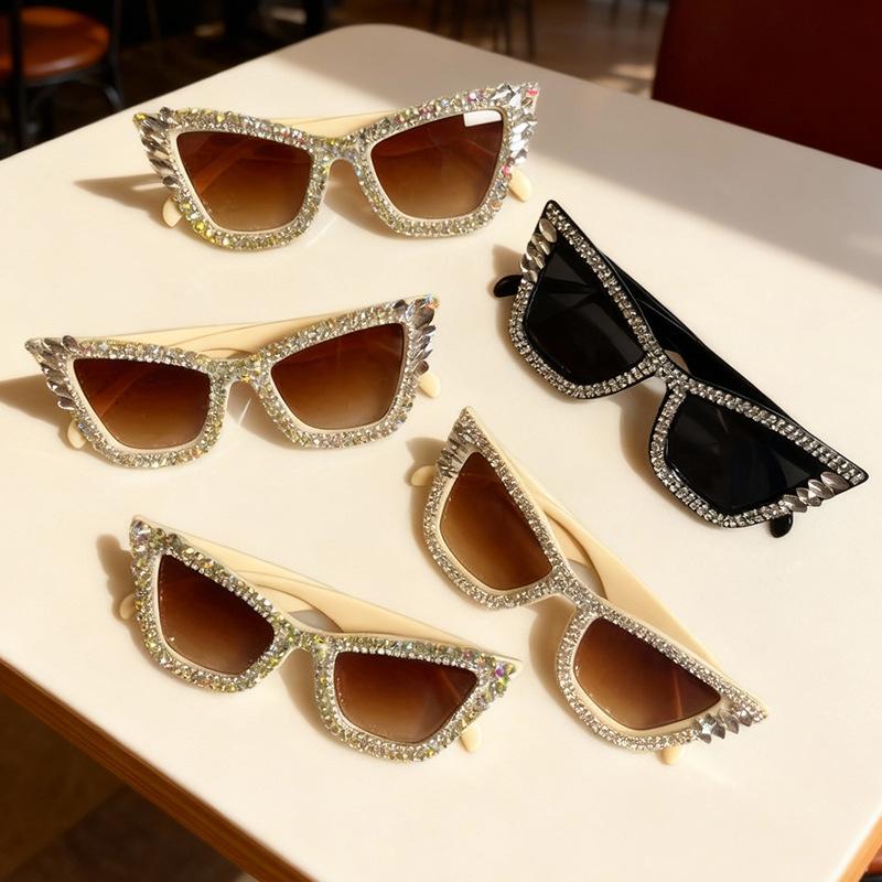 Diamond-Encrusted Large-Frame Sunglasses For Men And Women Fashion Sunglasses