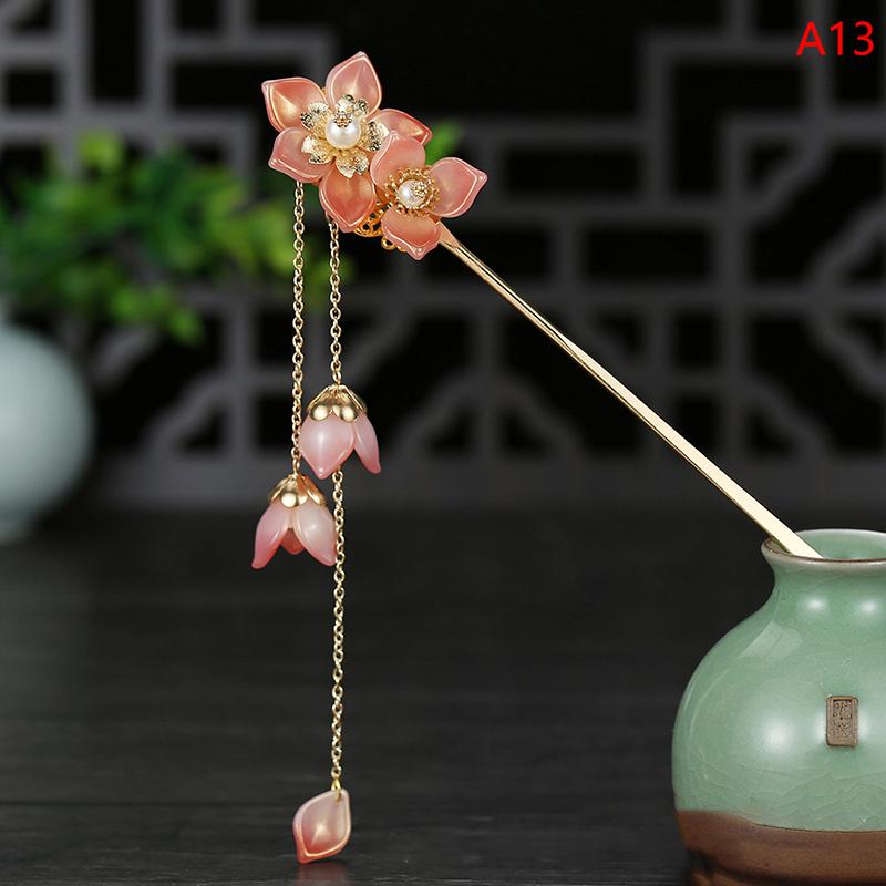 Retro Traditional Flowers Simulated Pearls Long Tassel Hairpins Hair Sti