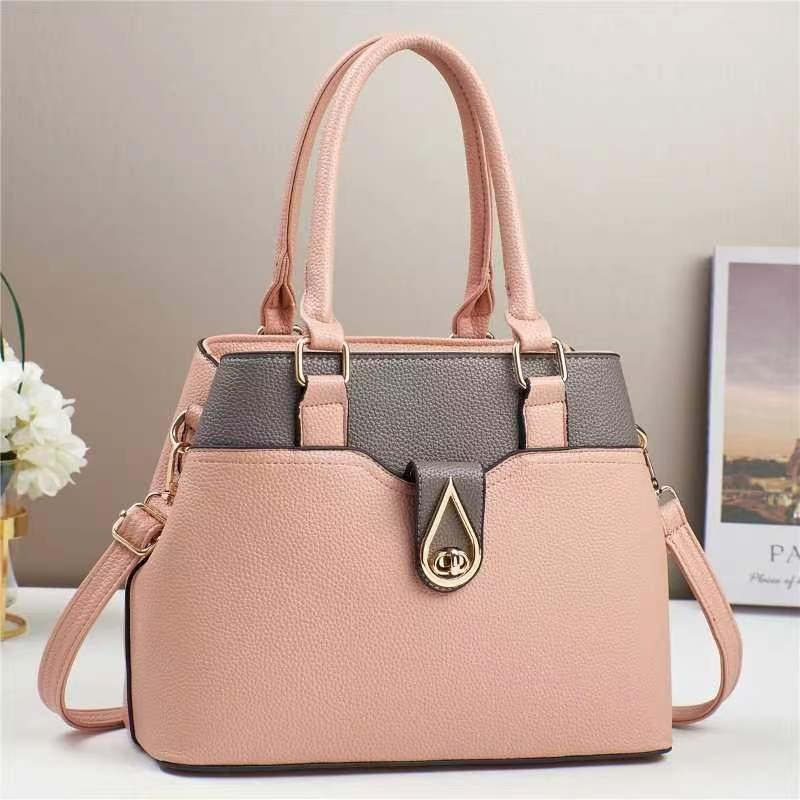 Стильная женская сумка из кожи кенгуру с просторным дизайном для повседневного использования