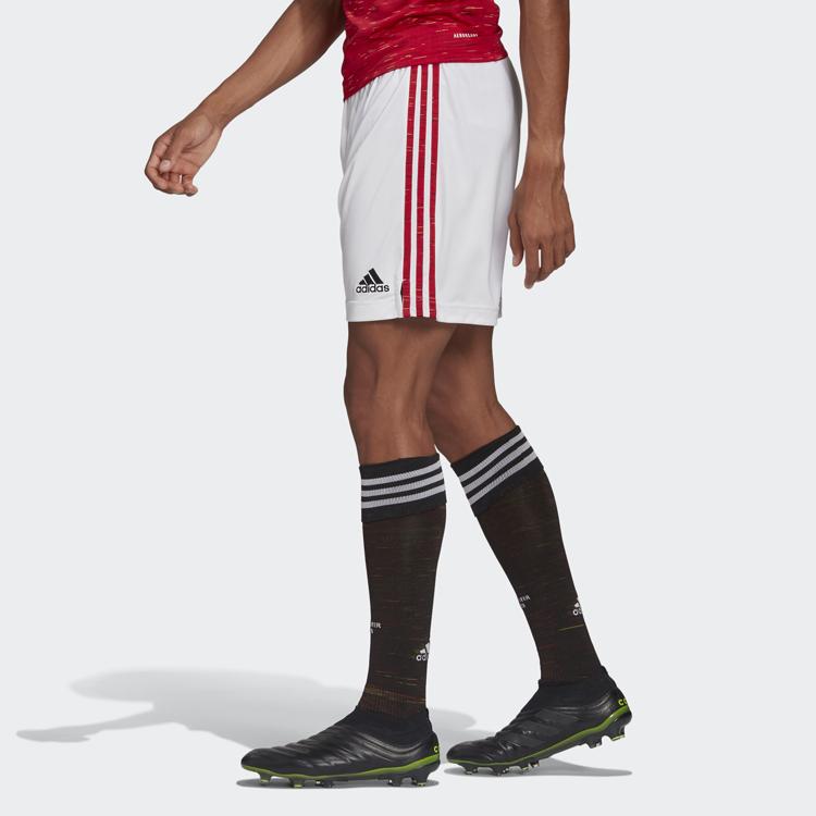 adidas Мужские спортивные шорты Manchester United Белые Средней длины FM4289