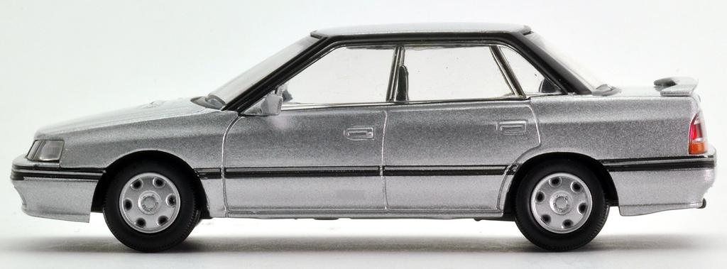 Tomica Limited Vintage Neo Масштаб Subaru Legacy GT Готовая модель 1/64 LV-N132b (Серебряный)