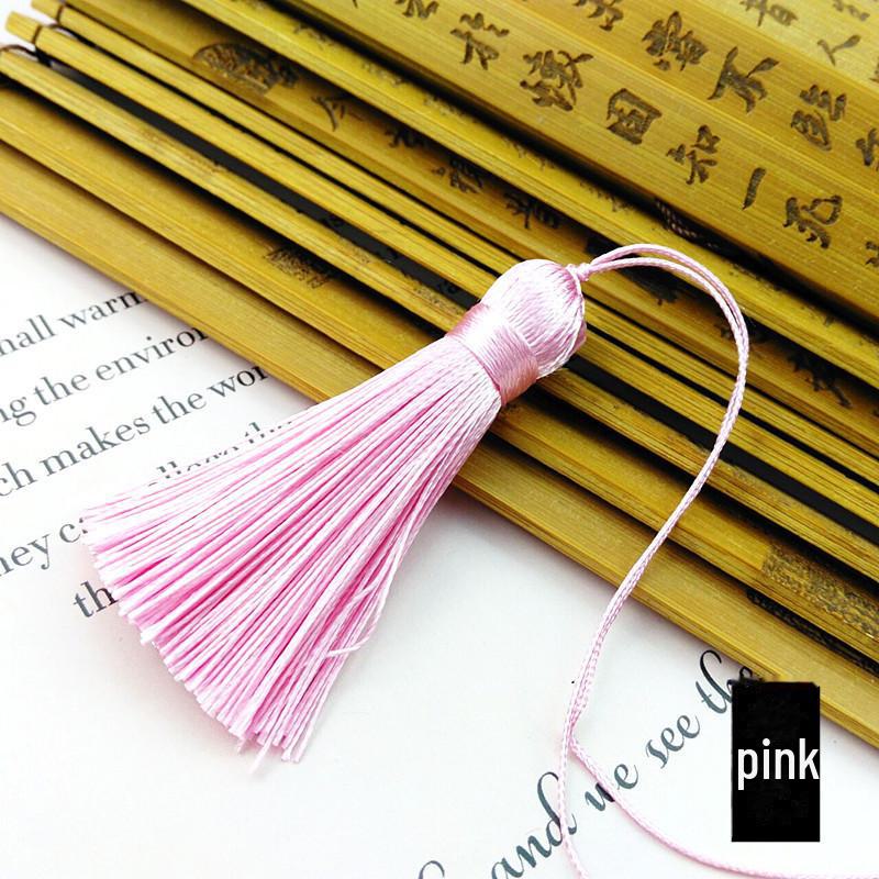 Short 5cm DIY Handmade Tassel Pendant for Phones or Cars - Retro Style