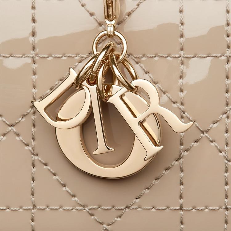 Dior Lady  Fashion Elegant Woven Pattern Patent Calfskin Card Holder Women Card Holder Beige S0074OVRB-M116