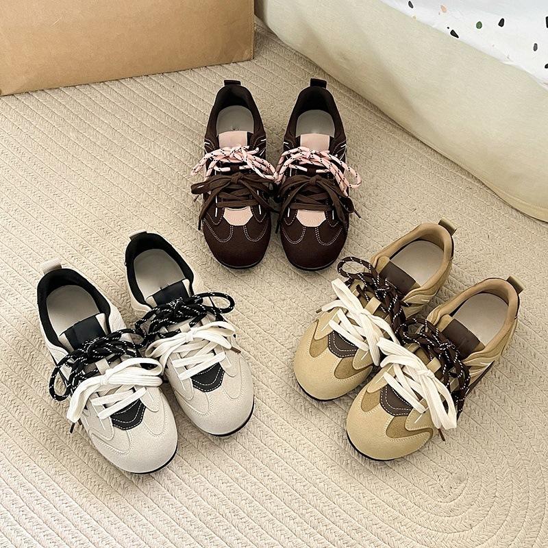 В этом году популярно носить ретро кроссовки для моральной подготовки с внутренней платформой, увеличивающей рост, для женской осенней новой универсальной платформы, повседневные спортивные Forrest G