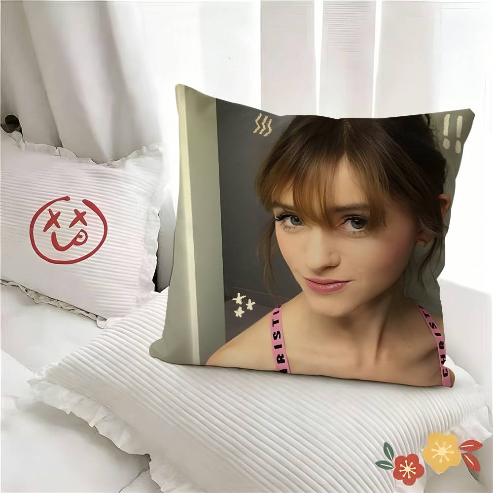 pc NNatalia DDyer Actor Figure Cute Pillow Case Fashion Square Pillowcase Bedroom Sofa Room Ins Decoration Leisure