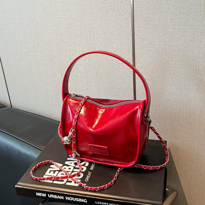 Маленькая сумка премиум-текстуры женская 2025 новая модная цепочка на плечо сумка-мессенджер универсальная лакированная кожа портативная маленькая квадратная сумка
