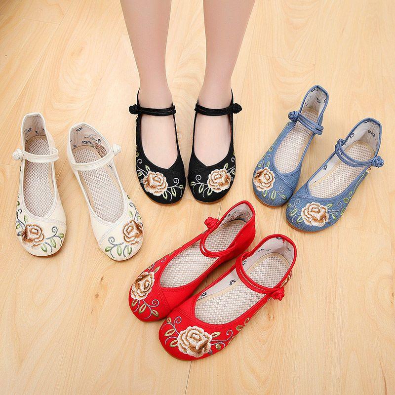 Ethnic Style Embroidered Shoes with Raised Fabric Shoes Inside Ventilation Anti Slip Cow Tendon Bottom Spring and Summer