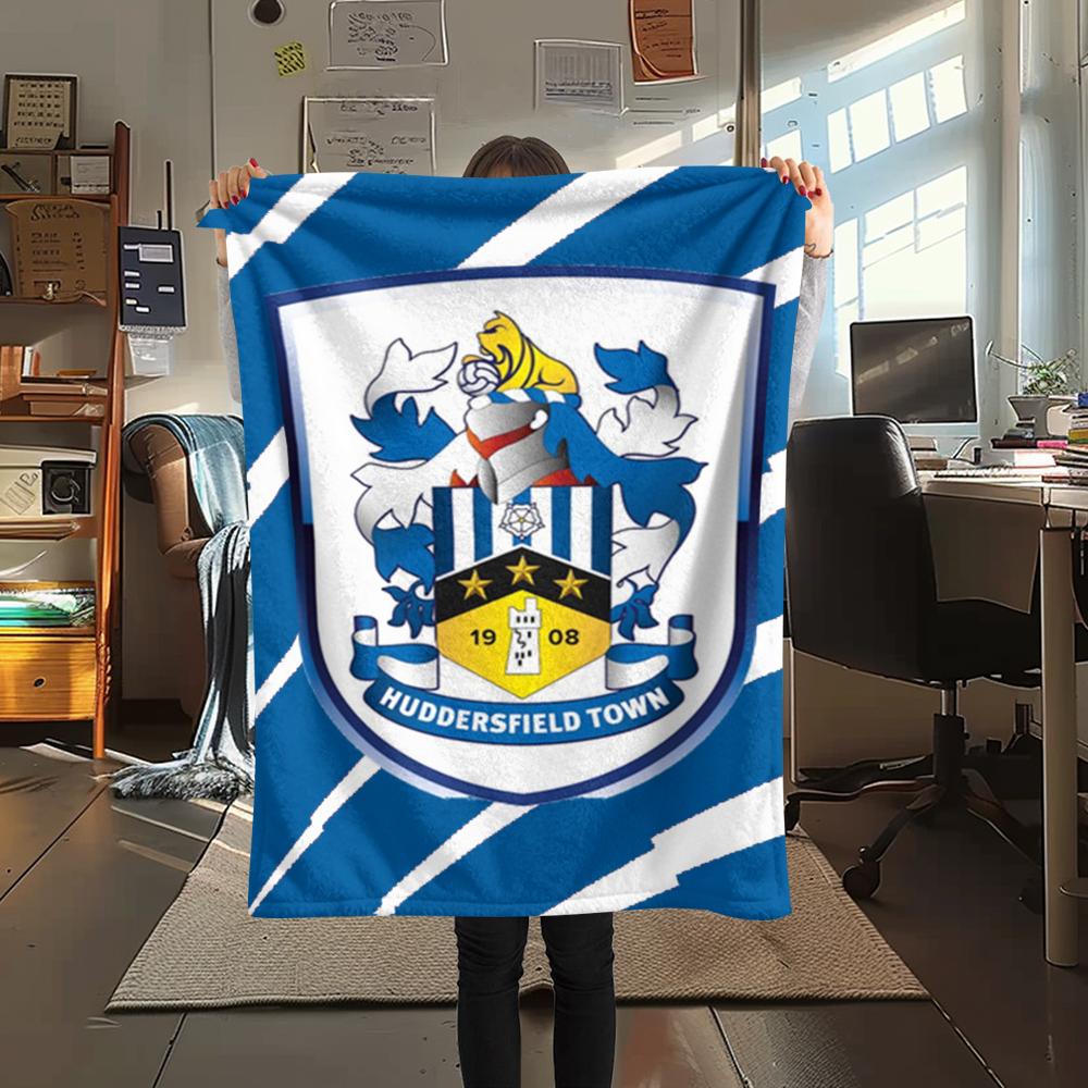 1PC Huddersfield Town Print Flannel Blanket, High quality Comfortable for All Seasons, Home Decor, Warmth and Comfort, Perfect for Christmas Gifts