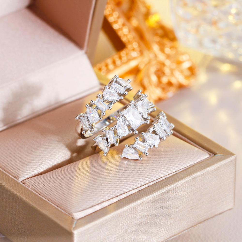 Ювелирные изделия CMM, блестящее прозрачное кольцо с несколькими фианитами серебряного цвета, геометрическое регулируемое кольцо для коктейльной вечеринки для женщин