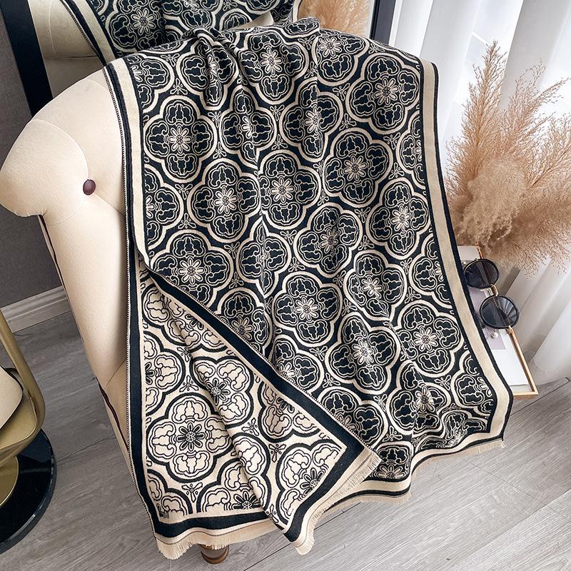 Temperament Tassel Age Reduction Thickened Scarf Outside With Loose Shawl High Sense Travel Cloak Women