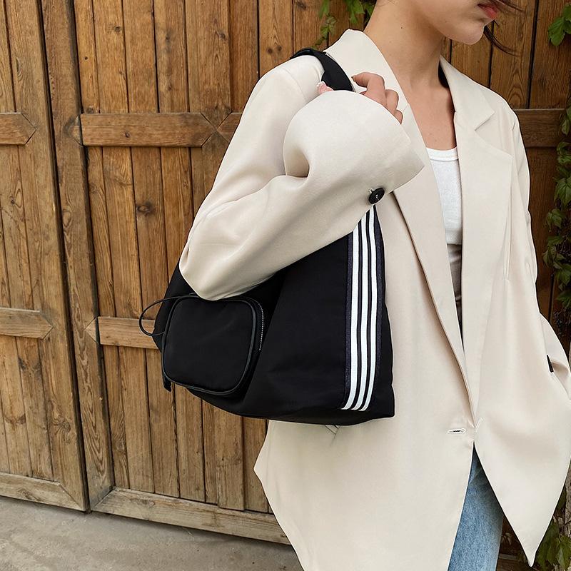 2025 Summer New Nylon Cloth Black Shoulder Bag Niche Fashion Casual Underarm Bag Simple Versatile Tote Bag