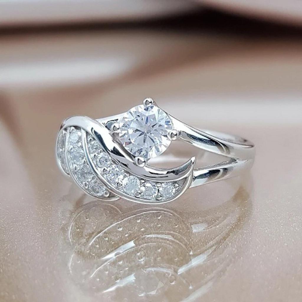 Exquisite Hollow Out Ring Flank Inlaid Zircon Feather Ring Women's Jewelry