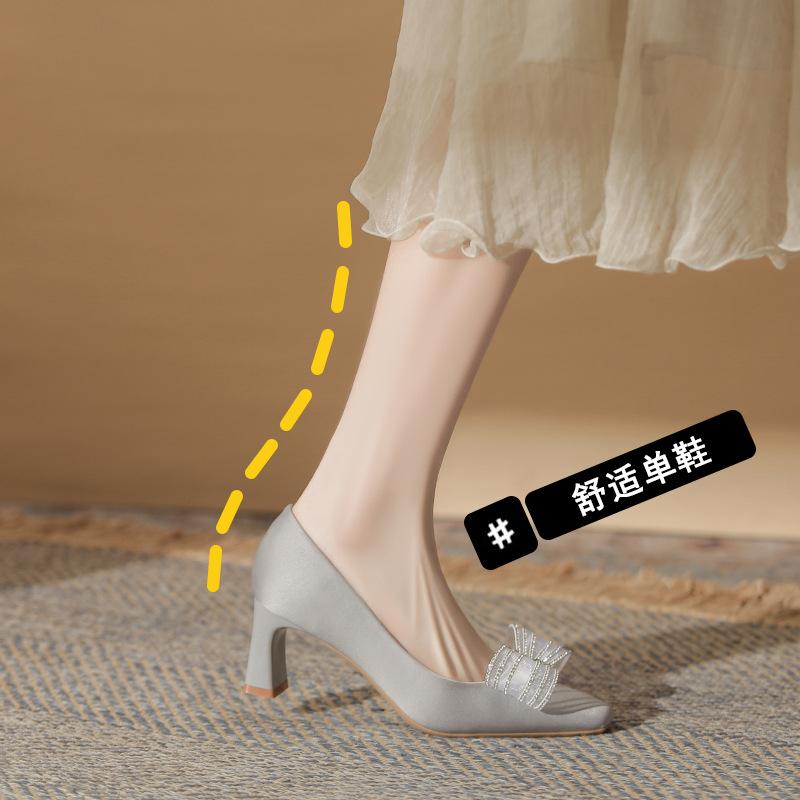 B Temperament Square Head Thick Heel Women's Wedding Shoes New Bow Versatile Comfortable Single Shoes Women