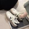 Маленькие белые туфли женские ins тренд 2023 осень новый тренд сочетания цветов обувь на бисквитной подошве плоские одинарные туфли повседневная спортивная обувь