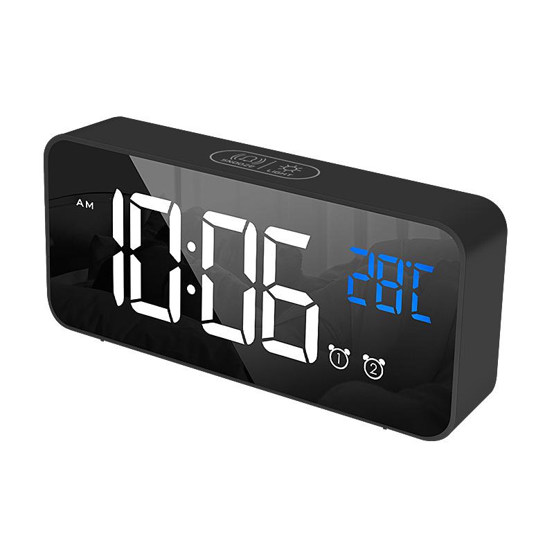 Mirror Digital Alarm Clock USB Charging Bedside Clock Snooze Dual Alarm Table Clock with Temperature Display