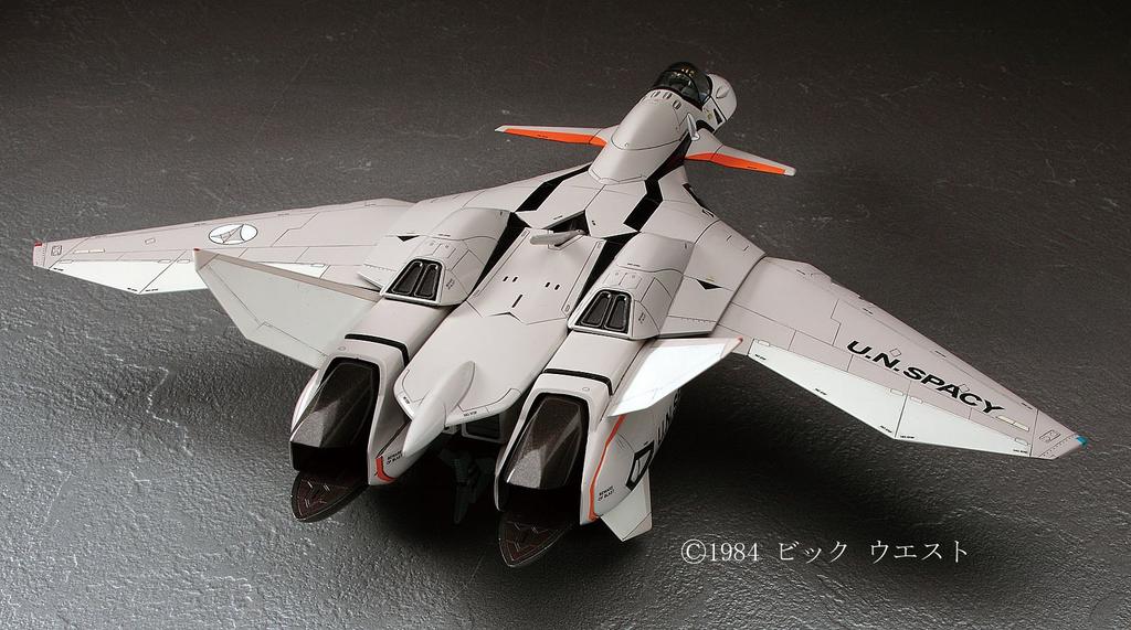 Hasegawa Macross Plus VF-11B Thunderbolt масштаб 1/72 пластиковая модель 22