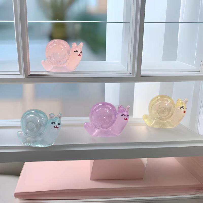Luminous Cartoon Snail Mini Car Ornament with Moss and Resin for DIY Micro Landscapes