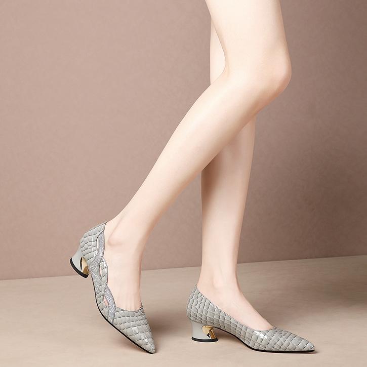 Туфли на грубом каблуке, женственные, лакированные, кожаные туфли, мягкая кожа, острый каблук, женские туфли, большой размер