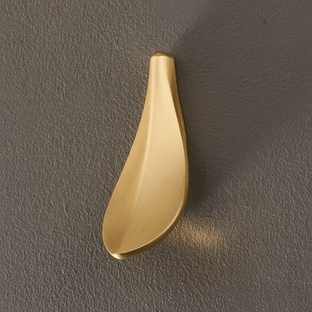 Metal Finish Drawer Pull Handle Loquat Leaf Shape Door Handle Pull Wardrobe Use
