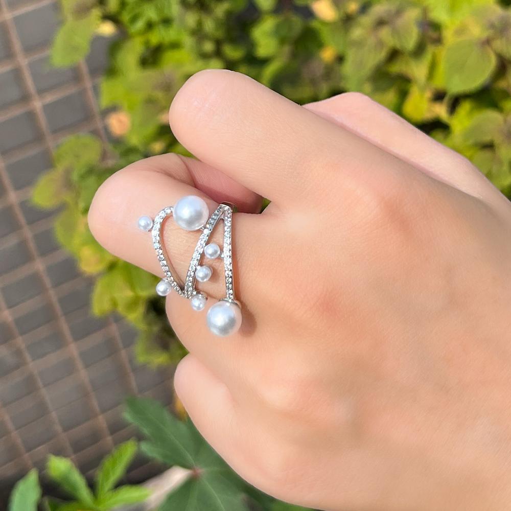 Ювелирные изделия CMM Эксклюзивный дизайн белоснежного искусственного жемчуга с регулируемым геометрическим отверстием для женщин