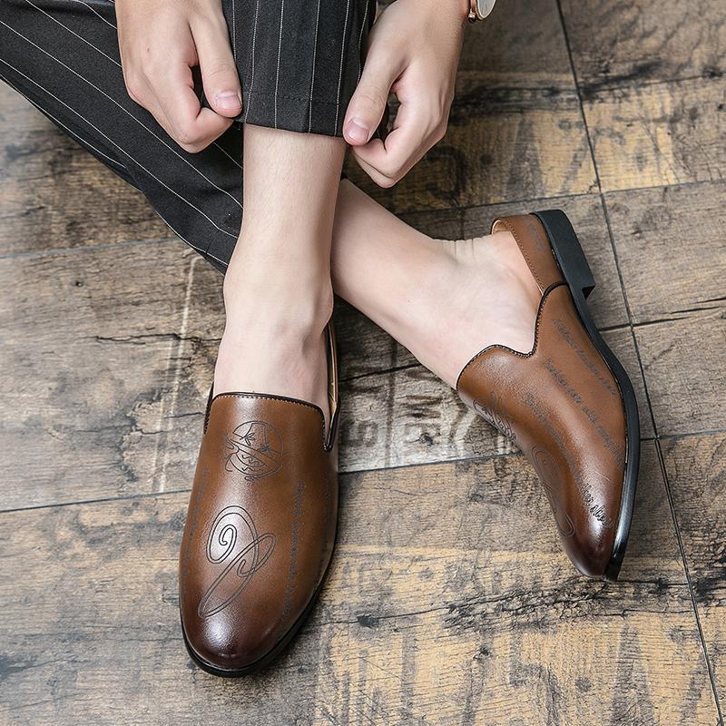 Fashion Luxury Casual Shoes Summer Slipper Men Half Drag Loafers Leather Mens Breathable Men's Shoes Men Moccasins Mules Slip On Shoes