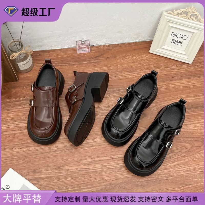 Виноградная мать весна новая ретро маленькие кожаные туфли женские 2025 стиль колледжа маленькие на толстой подошве увеличивающие рост лоферы с неглубоким вырезом