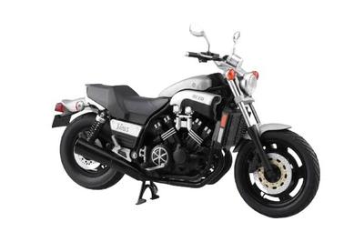 Skynet 1/12 Завершенный мотоцикл Yamaha Vmax New Silver Dust
