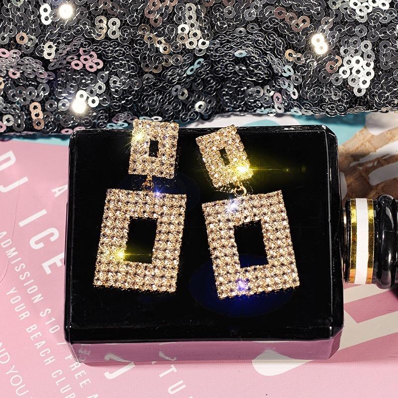 Блестящие геометрические полые квадратные серьги-капли с инкрустацией цирконом для женщин