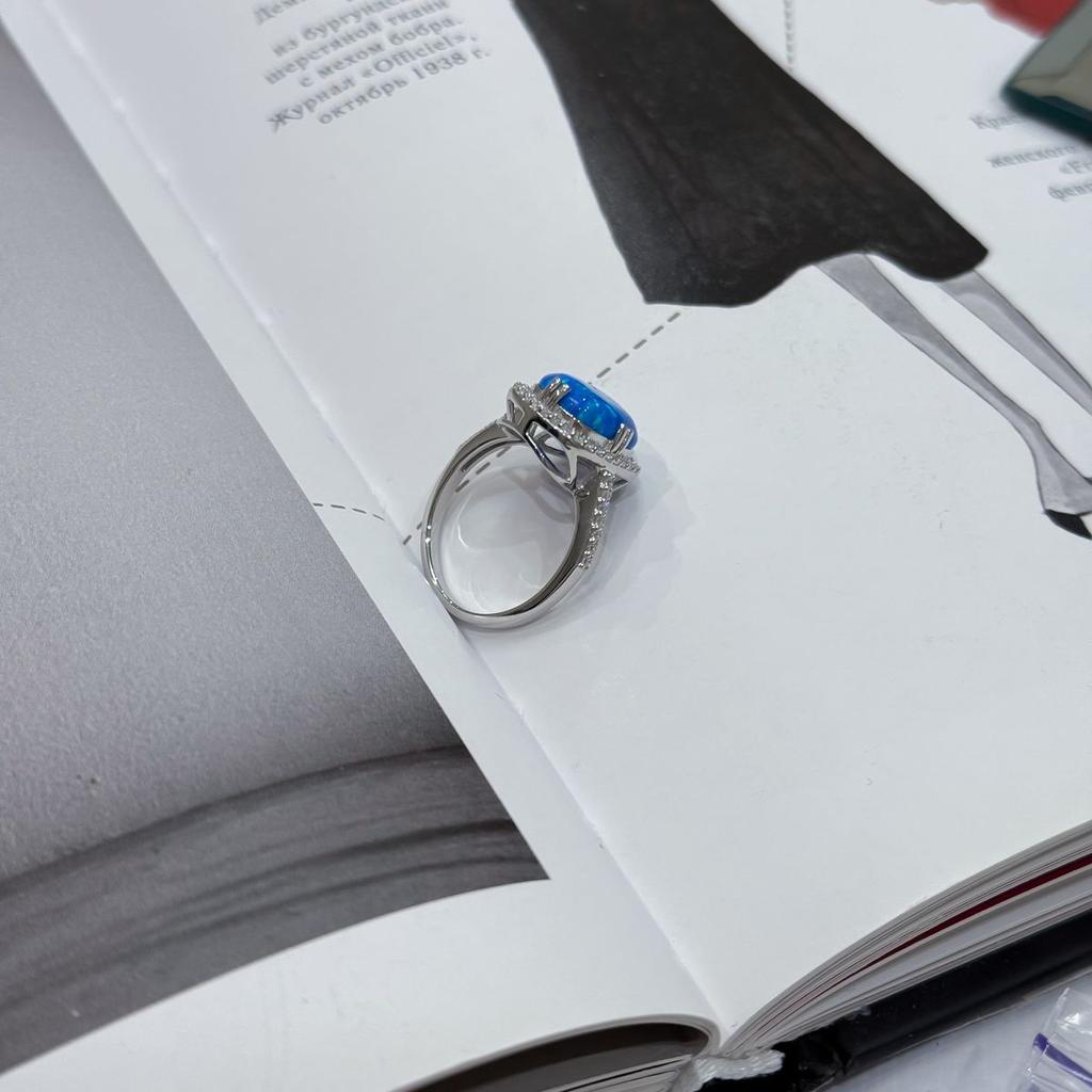 Серебряное кольцо с опалом 2.784ct, вес изделия 4,11 гр (2169949)