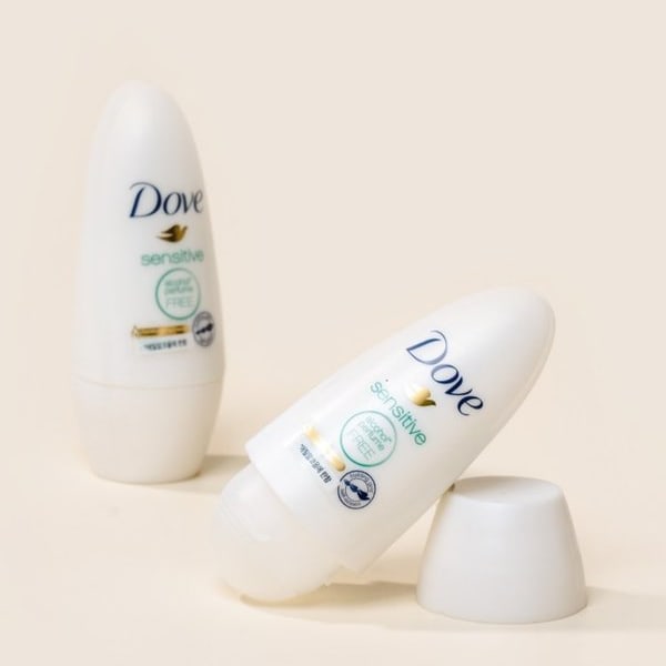 Дезодорант Dove Roll-On 40 мл Sensitive