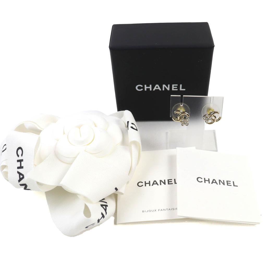 Excellent CHANEL Pierce Mini COCO Mark Flower Pearl gold Women C24V Used
